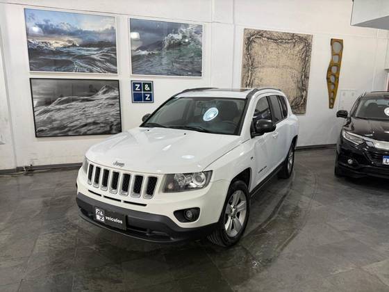 JEEP COMPASS 2.0 SPORT 4X2 16V GASOLINA 4P AUTOMÁTICO JEEP COMPASS 2.0 SPORT 4X2 16V GASOLINA 4P AUTOMÁTICO